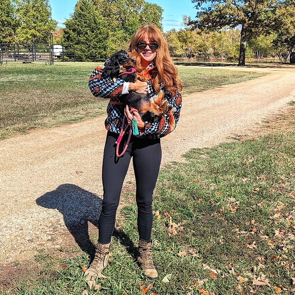 Meet your Posher, Melissa - Picture 2 of 9